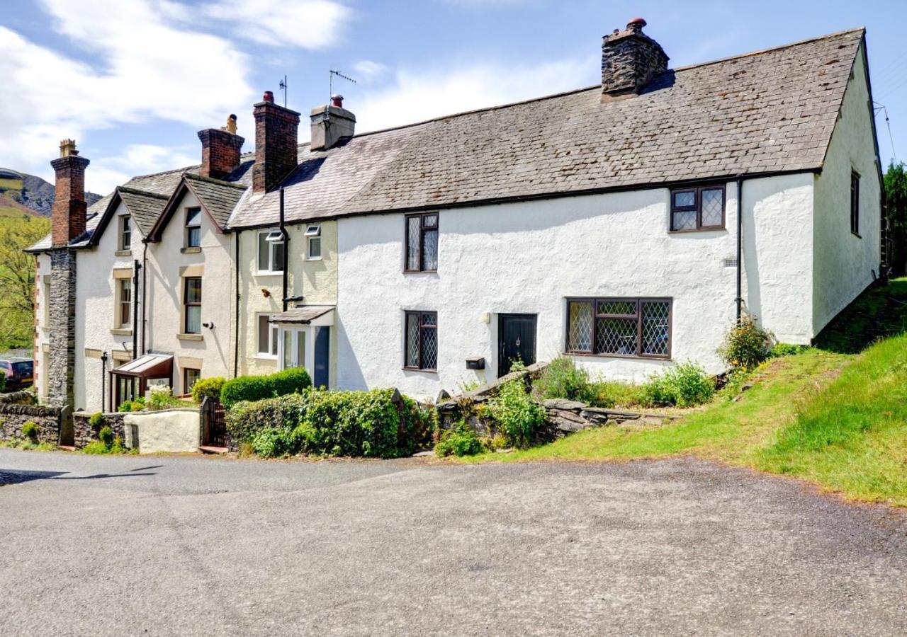Dee Mount Villa Carrog Exterior photo